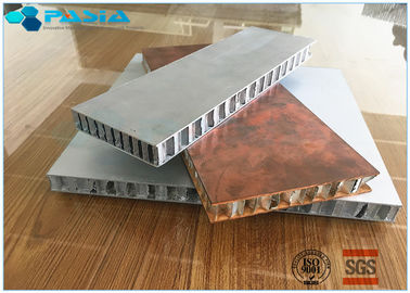Китай Панели сота длинной продолжительности алюминиевые, размер сота подгонянный материалом поставщик