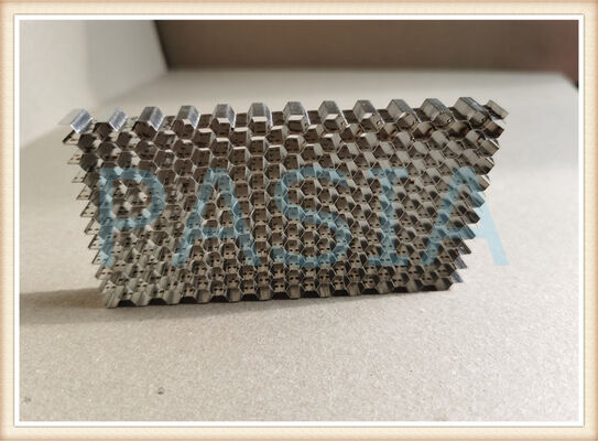 Китай High Open Area Low Pressure Drop Stainless Steel Honeycomb Air Flow Straightener For Wind Tunnel Aerodynamic Testing поставщик