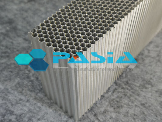 ISO 9001 Certified Aluminum Honeycomb Energy Absorber with Custom Pre Cut Dimensions and Expanded Cell Size for 4 Pin Support Fitment in Crash Dummies поставщик
