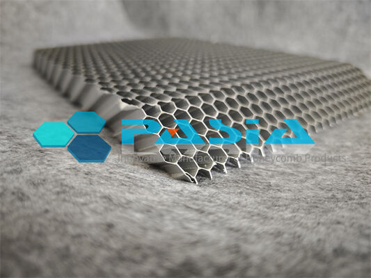 Trivalent Chromium Passivated Aluminum Honeycomb Core: Aerospace-Grade Corrosion Resistance, RoHS-Compliant Lightweight Structural Performance, and High-Bond-Strength Reliability поставщик